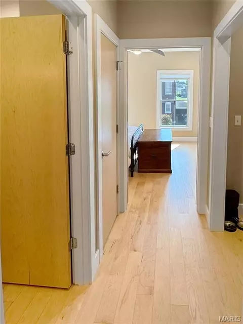 Entry Way - 105 E Main St, Washington, MO 63090 photo 5 of 8