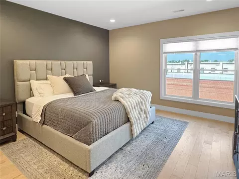 Bedroom - 105 E Main St, Washington, MO 63090 photo 6 of 11