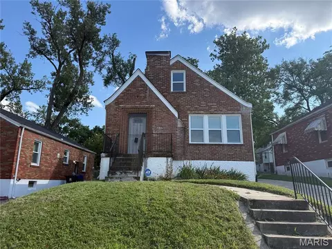 6832 Julian Ave, University City, MO 63130