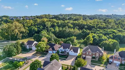View/Area - 2469 Clarjon Dr, Ballwin, MO 63021 photo 2 of 2