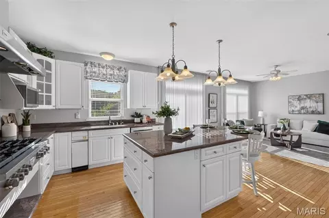 Kitchen - 2469 Clarjon Dr, Ballwin, MO 63021 photo 2 of 7