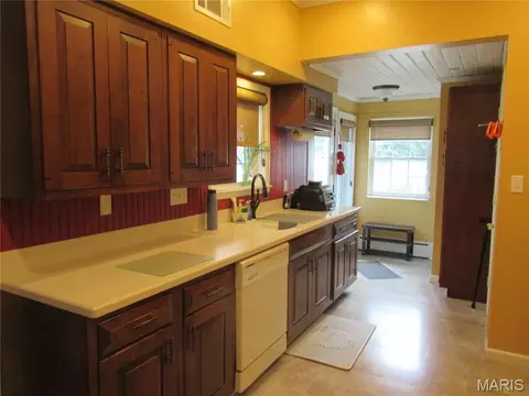 Kitchen - 230 Maple St, Sullivan, MO 63080 photo 2 of 5