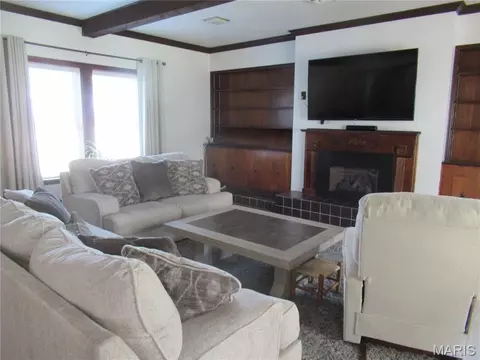 Living - 230 Maple St, Sullivan, MO 63080 photo 1 of 1