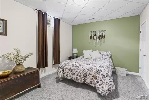 Bedroom - 6730 Cardinal Dr, Waterloo, IL 62298 photo 5 of 14