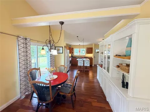 Dining - 6730 Cardinal Dr, Waterloo, IL 62298 photo 6 of 6
