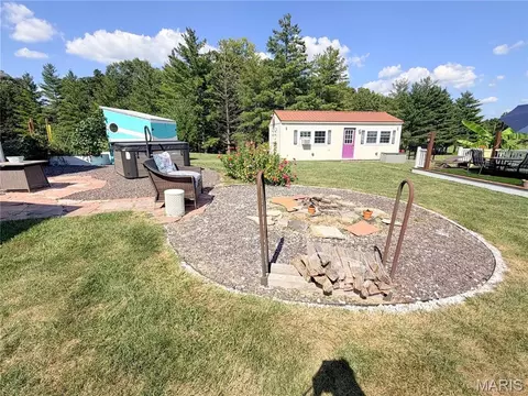 Exterior - 6730 Cardinal Dr, Waterloo, IL 62298 photo 9 of 25