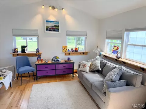 Living - 6730 Cardinal Dr, Waterloo, IL 62298 photo 8 of 8