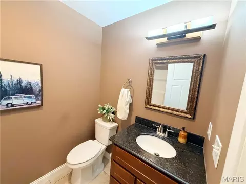 Bath - 6730 Cardinal Dr, Waterloo, IL 62298 photo 10 of 11