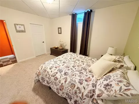 Bedroom - 6730 Cardinal Dr, Waterloo, IL 62298 photo 12 of 14