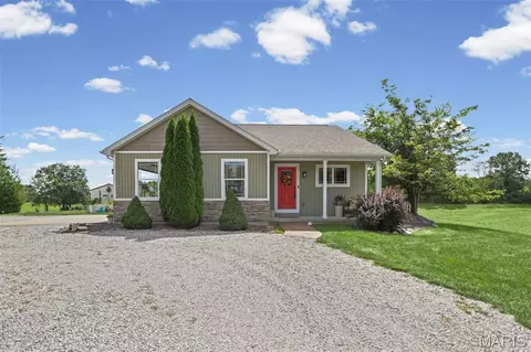 Exterior - 6730 Cardinal Dr, Waterloo, IL 62298 photo 21 of 25