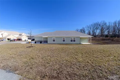 Other - 105 Daniels Ct, Saint Robert, MO 65584 photo 2 of 15