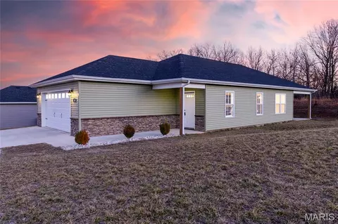 Exterior - 105 Daniels Ct, Saint Robert, MO 65584 photo 9 of 9