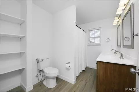 Bath - 105 Daniels Ct, Saint Robert, MO 65584 photo 2 of 4