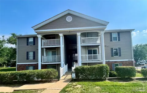 12114 Natural Bridge Rd #H, Bridgeton, MO 63044