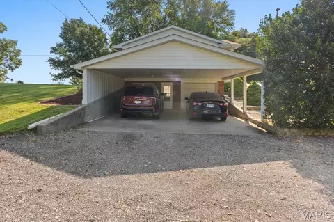 Exterior - 157 W Mill St, Ruma, IL 62278 photo 10 of 11