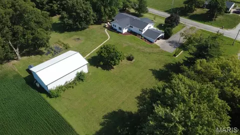 Exterior - 157 W Mill St, Ruma, IL 62278 photo 2 of 11