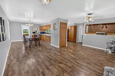 Entry Way - 157 W Mill St, Ruma, IL 62278 photo 2 of 2