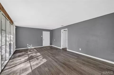 Living - 6829 Saint Olaf Dr, Berkeley, MO 63134 photo 2 of 2