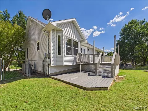 Exterior - 721 Wedge Ln, Jackson, MO 63755 photo 4 of 14