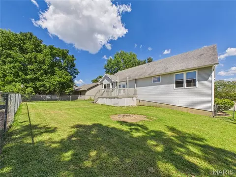Exterior - 721 Wedge Ln, Jackson, MO 63755 photo 6 of 14