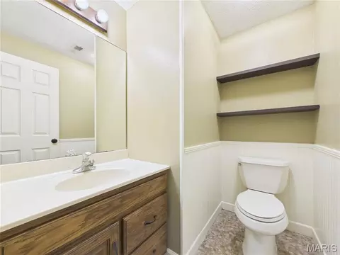 Bath - 721 Wedge Ln, Jackson, MO 63755 photo 7 of 7
