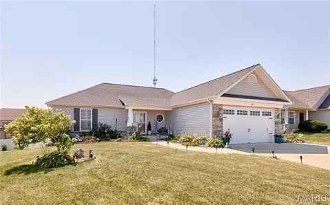 Exterior - 108 Quail Creek Dr, Wright City, MO 63390 photo 2 of 15
