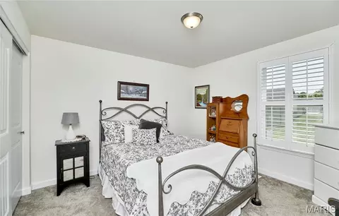 Bedroom - 108 Quail Creek Dr, Wright City, MO 63390 photo 5 of 10