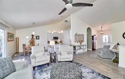 Living - 108 Quail Creek Dr, Wright City, MO 63390 photo 3 of 4
