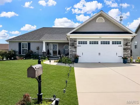 108 Quail Creek Dr, Wright City, MO 63390