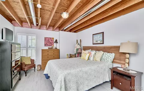 Bedroom - 108 Quail Creek Dr, Wright City, MO 63390 photo 9 of 10
