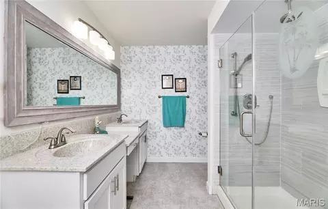 Bath - 108 Quail Creek Dr, Wright City, MO 63390 photo 1 of 5