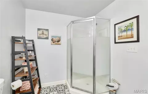 Bath - 108 Quail Creek Dr, Wright City, MO 63390 photo 5 of 5