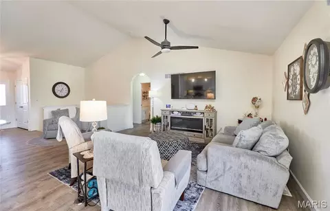 Living - 108 Quail Creek Dr, Wright City, MO 63390 photo 4 of 4