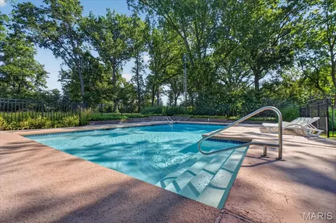 5 Outer Ladue Dr, Frontenac, MO 63131 photo 4