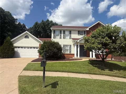 11 Fleurie Dr, Florissant, MO 63031