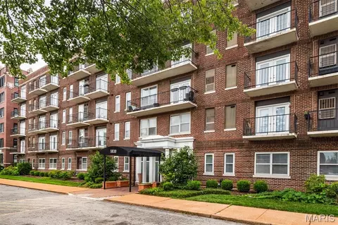 5630 Pershing Ave #45, Saint Louis, MO 63112