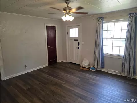 Living - 200 E 1st St, Rolla, MO 65401 photo 2 of 4