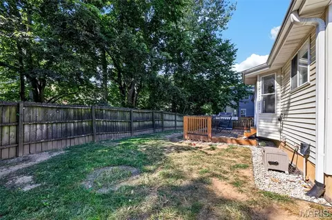 Exterior - 206 Geranium Dr, O'fallon, MO 63366 photo 2 of 4