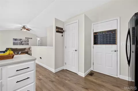 Entry Way - 206 Geranium Dr, O'fallon, MO 63366 photo 1 of 2