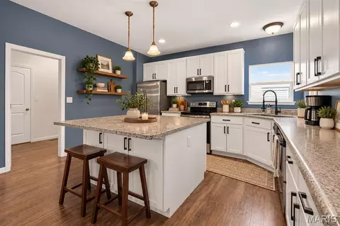 634 Creek Bend Dr, Lake Saint Louis, MO 63367