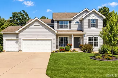 634 Creek Bend Dr, Lake Saint Louis, MO 63367