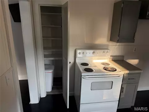 Kitchen - 611 Clark St, Canton, MO 63435 photo 2 of 2