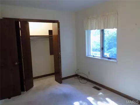 Bedroom - 606 Greentree Rd, Rolla, MO 65401 photo 4 of 7
