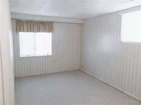 Bedroom - 606 Greentree Rd, Rolla, MO 65401 photo 6 of 7