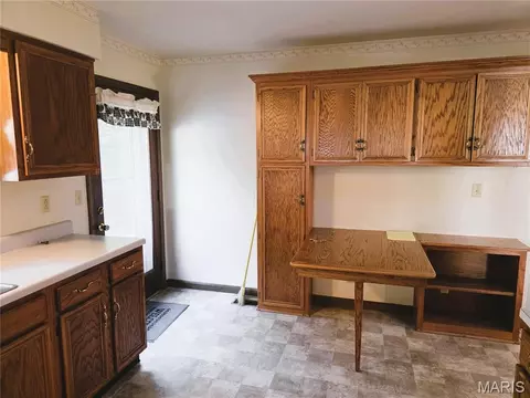 Kitchen - 606 Greentree Rd, Rolla, MO 65401 photo 6 of 6