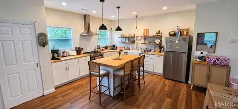 Kitchen - 1600 Koch Rd, O'fallon, MO 63366 photo 5 of 5