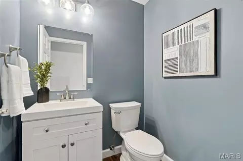 Bath - 1009 Spinoza Pl, Ballwin, MO 63011 photo 1 of 4