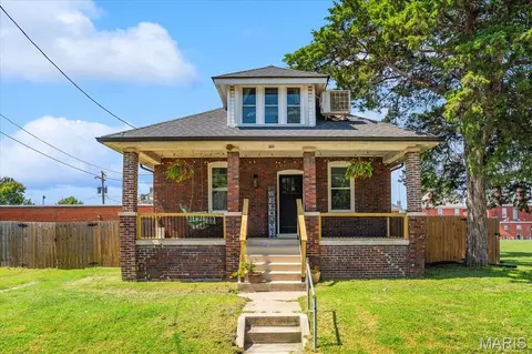 113 Mascoutah Ave, Belleville, IL 62220