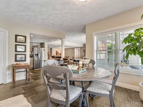 Dining - 600 Covington Dr, Waterloo, IL 62298 photo 7 of 7