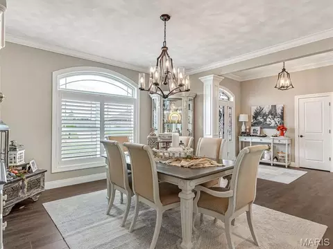 Dining - 600 Covington Dr, Waterloo, IL 62298 photo 2 of 7